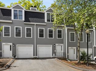 100 Anderer Ln APT 3, West Roxbury, MA 02132