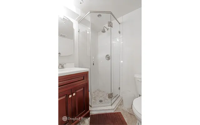 Rented by Douglas Elliman | media 32