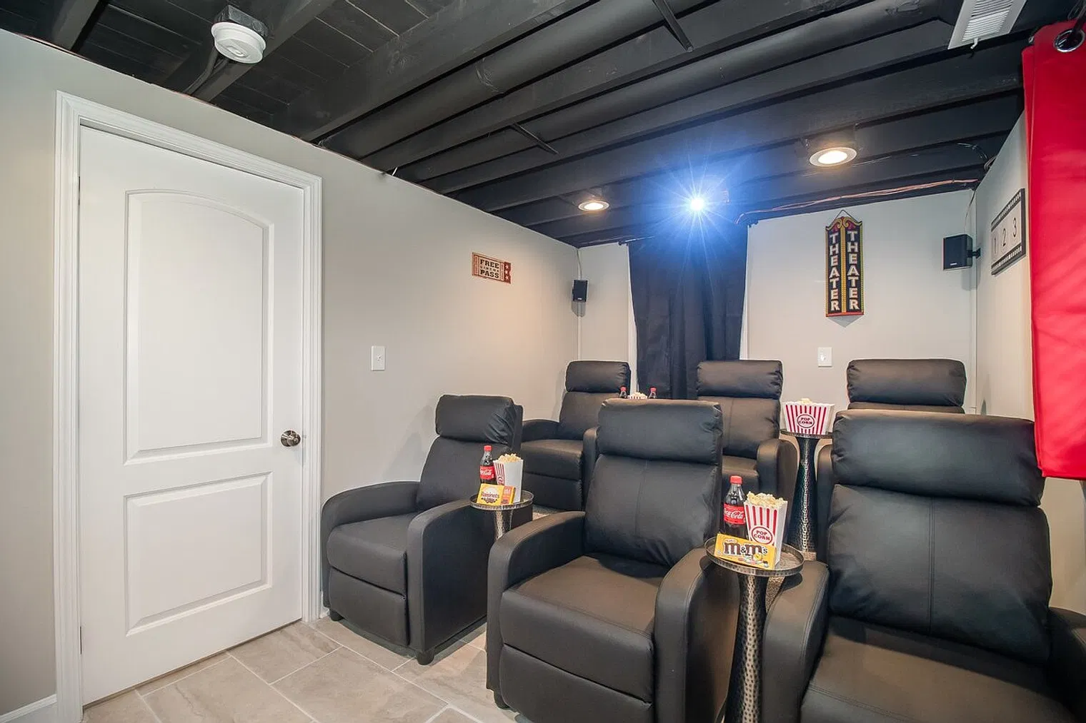 Building's Lounge
