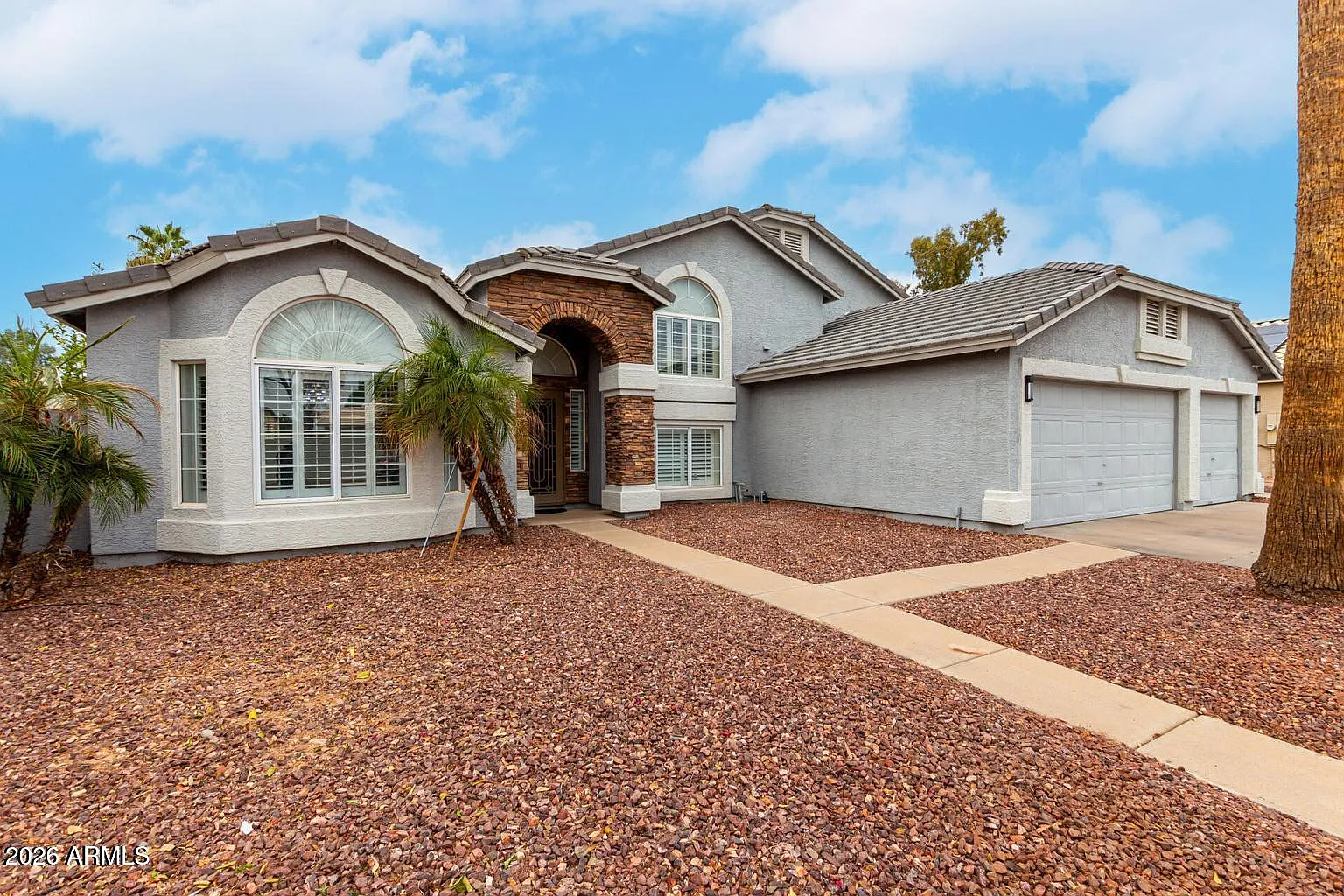 5 bed, 3.0 bath, 3166 sqft, $3,900 — Photo 3