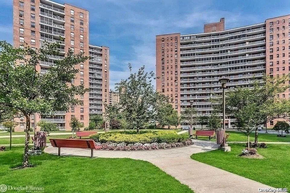 61-25 98th Street #7K photo 1