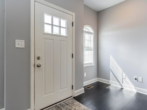 4th image of 104 Ivy Creek Dr