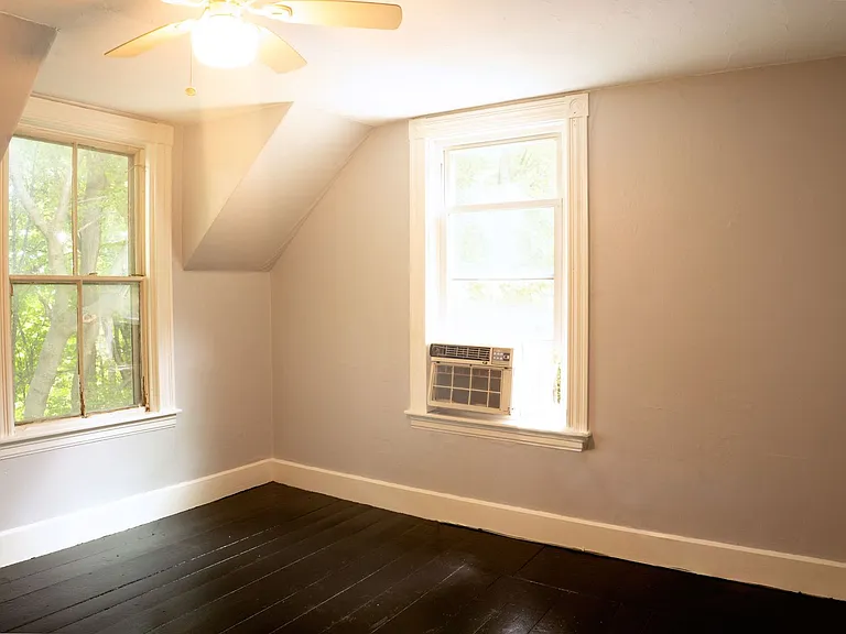 9 Terrace Pl #11 — Photo 10