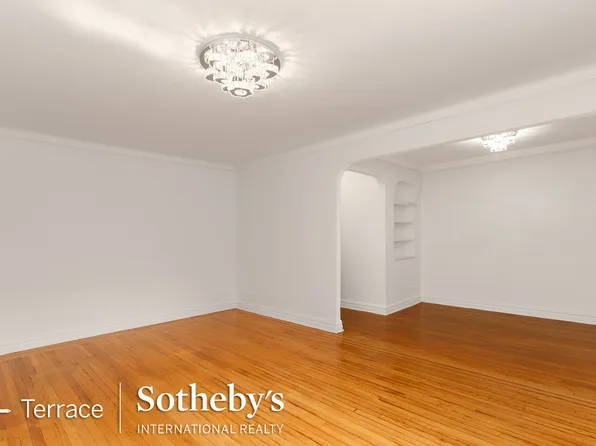 114-20 Queens Boulevard image 4 of 21