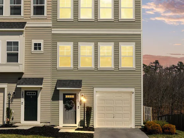 245 Patchwork Dr, Stephenson, VA 22656