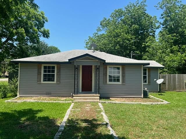 1st image of 203 N Alamo St