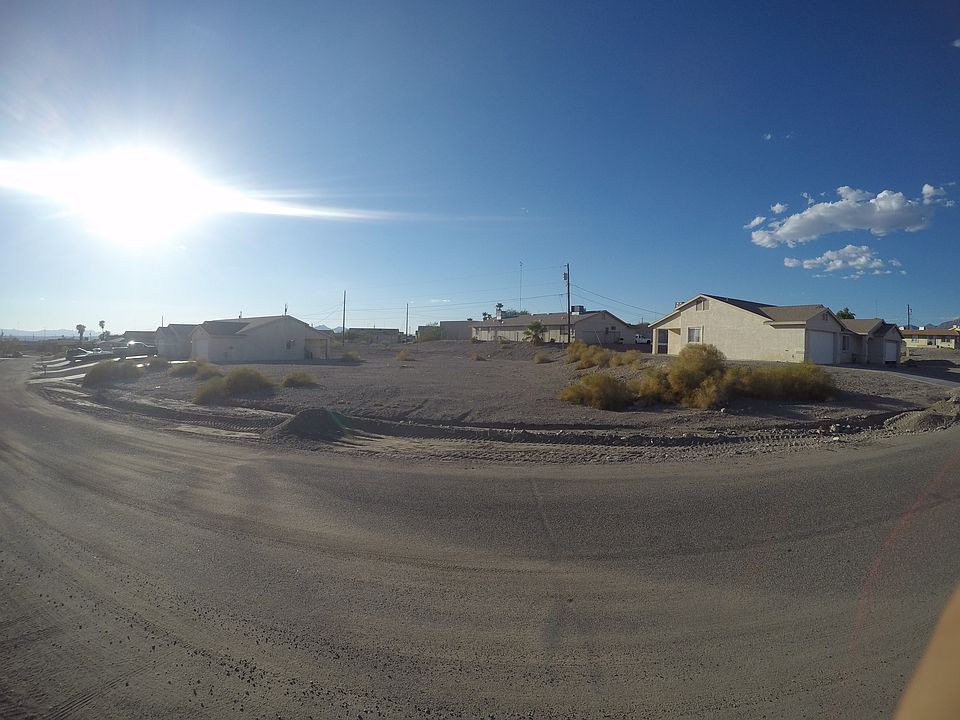 1st image of 3251 Tomahawk Dr