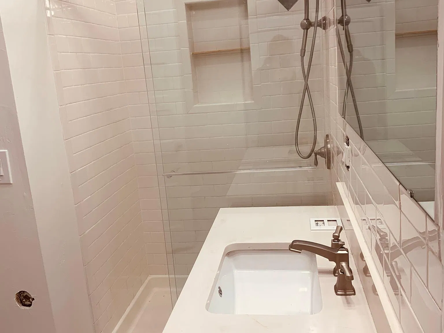 2 bed, $5,595 — Photo 3
