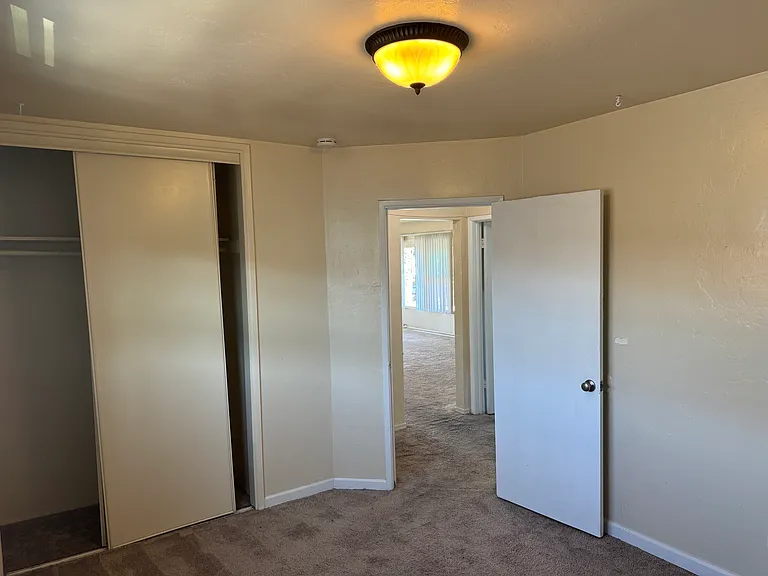 4220 Noyes St #7 — Photo 9