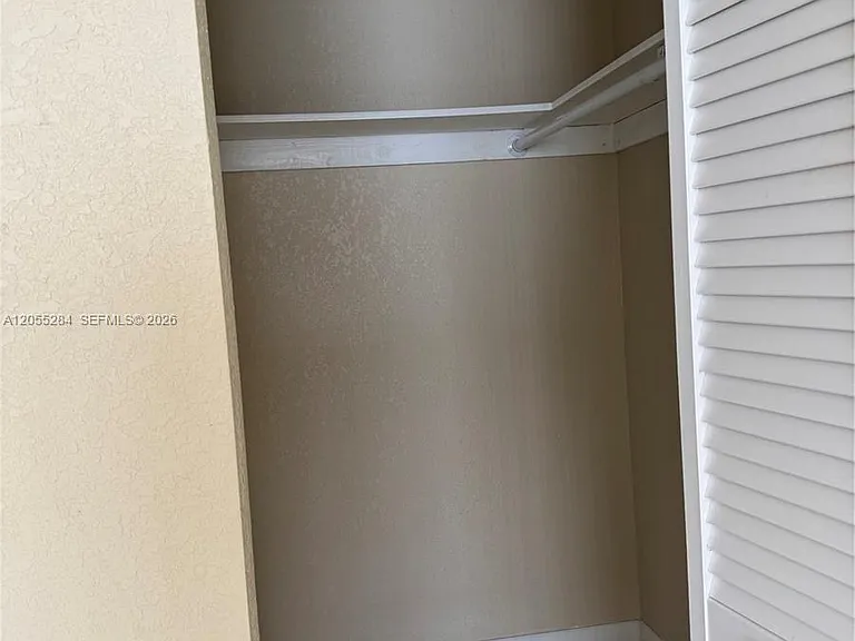 4046 NW 19th St #206 — Photo 18