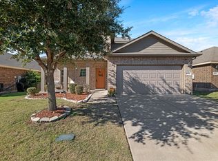 2052 Enchanted Rock Dr, Forney, TX 75126