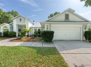 41 Pine Dr, Homosassa, FL 34446
