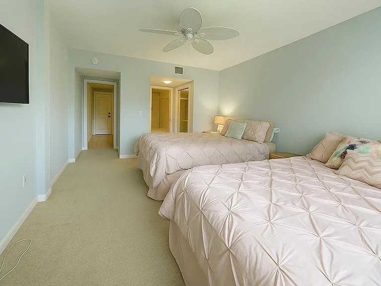 2105 Lavers Cir #407 — Photo 9