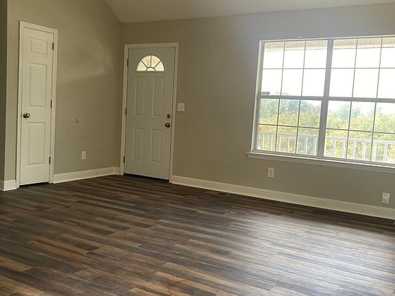 4th image of 207 Harden Dr