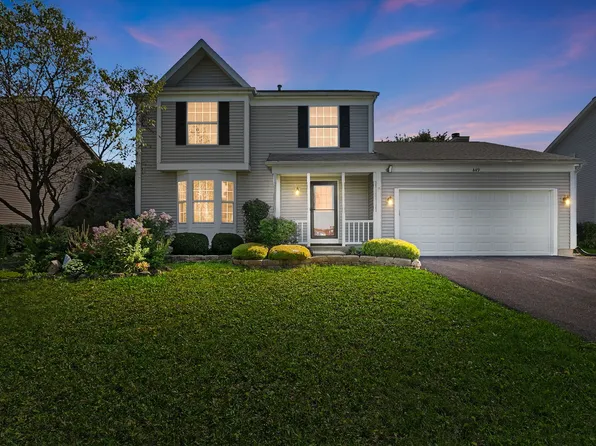 449 S Pershing Ave, Mundelein, IL 60060