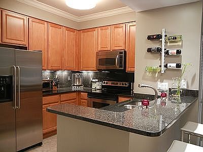 Granite cabinets/backsplash