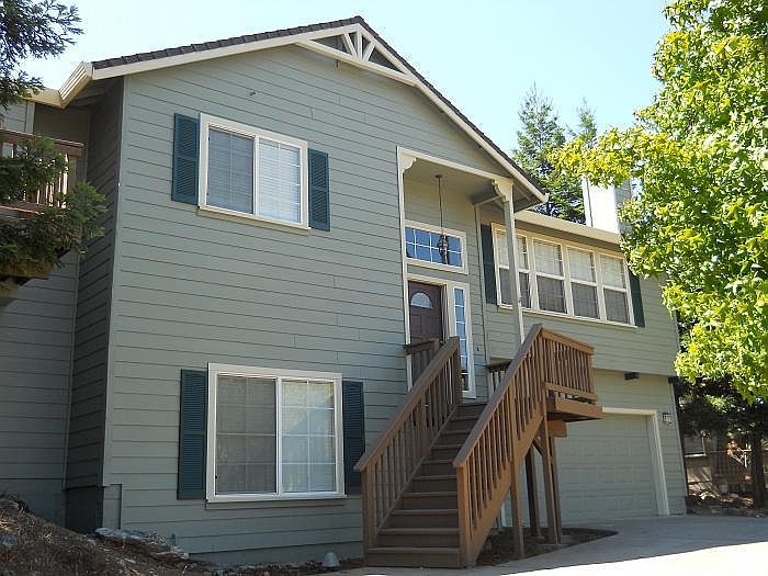 1st image of 1594 Cornell Way