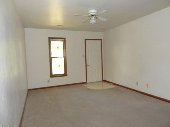 2nd image of 454 Florida Ave