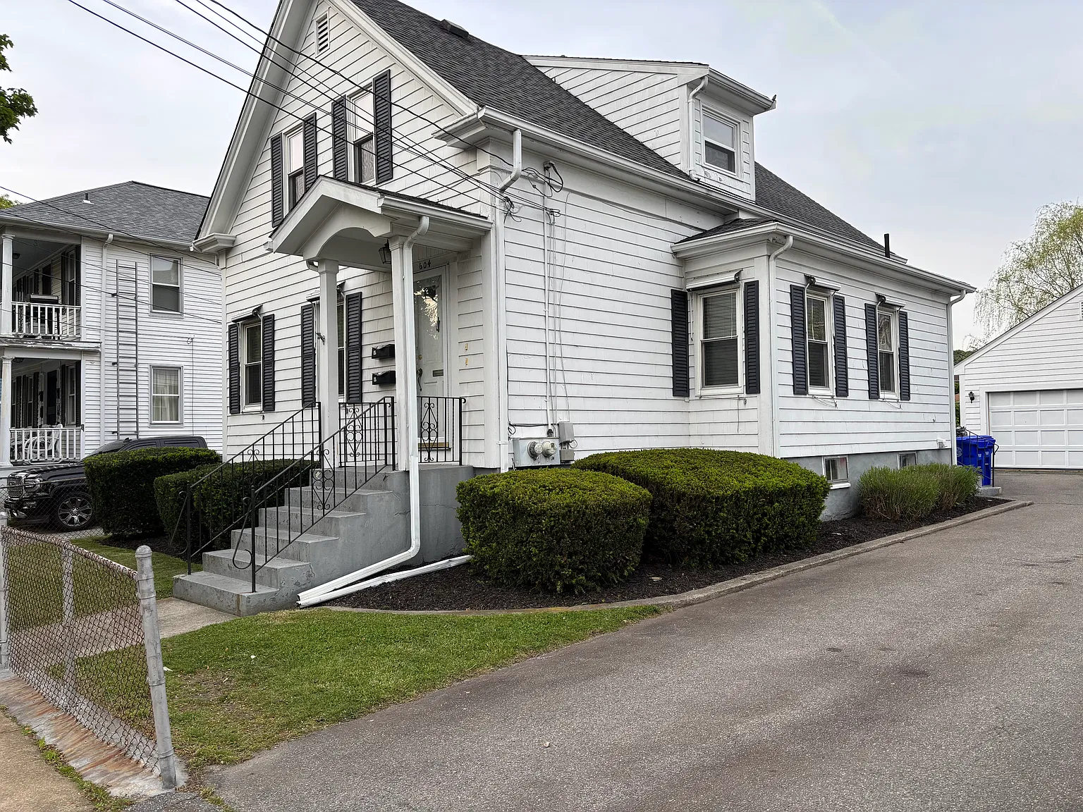 5 bed, 1800 sqft, $4,750 — Photo 1