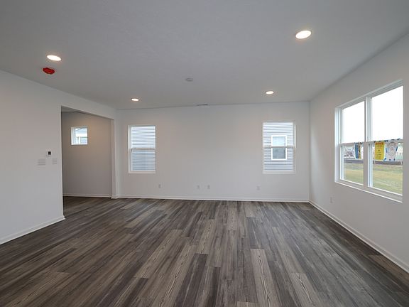 4th image of 6041 Medina Spirit Dr