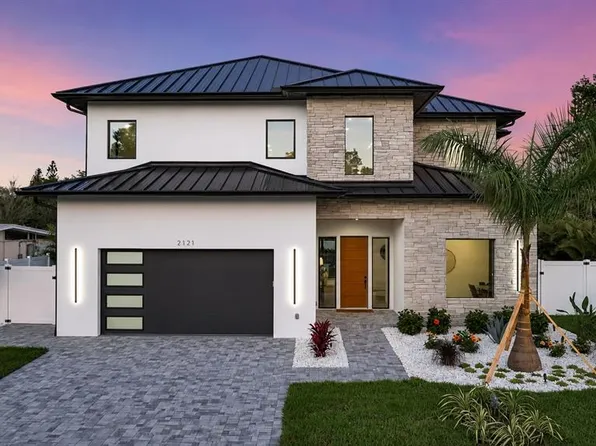 2121 Clematis Ct, Sarasota, FL 34239