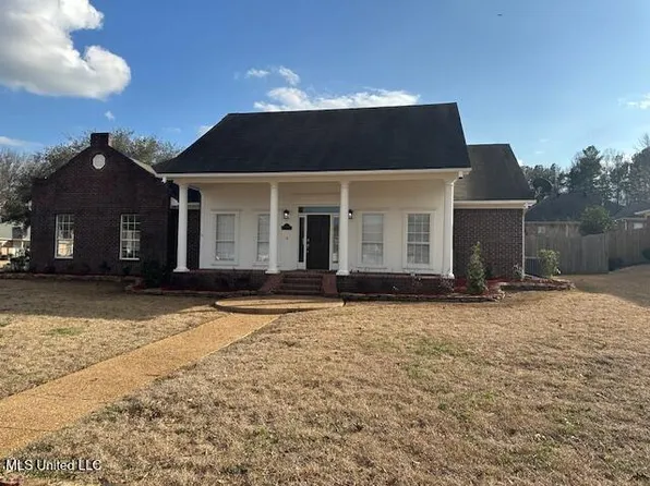 201 Pecan Cir, Brandon, MS 39042