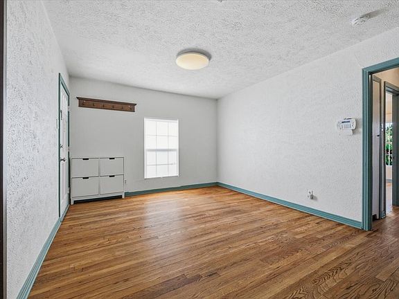 4th image of 10611 Hermosa Dr