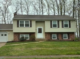 14591 Woodland Ridge Dr, Centreville, VA 20121