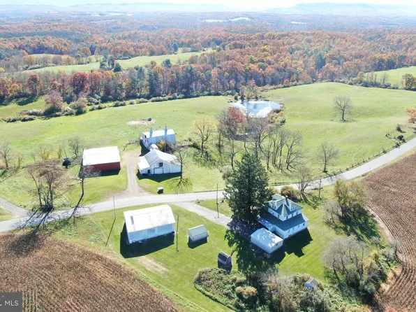 2923 Davis Ln, Hustontown, PA 17229