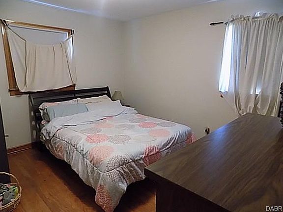 5th image of 145 Elmwood Ave