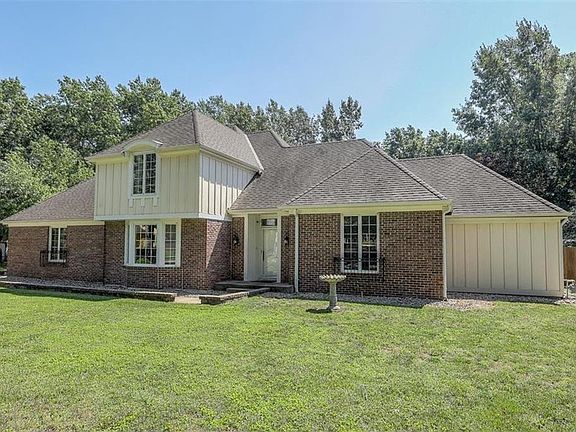 4th image of 10072 Goodman Dr