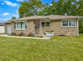 818 Hillcrest St, West Bend, WI 53095