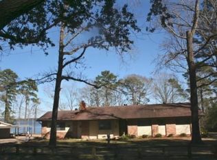 176 Lakeview Dr, Huntington, TX 75949