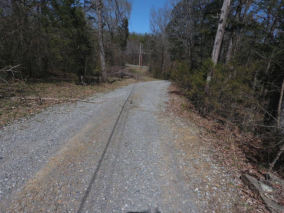 2nd image of 4725 NE 104th Rd