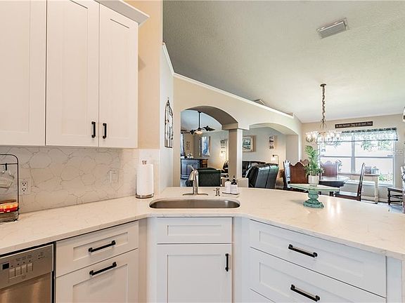 4th image of 10226 Merrimac Manor Dr