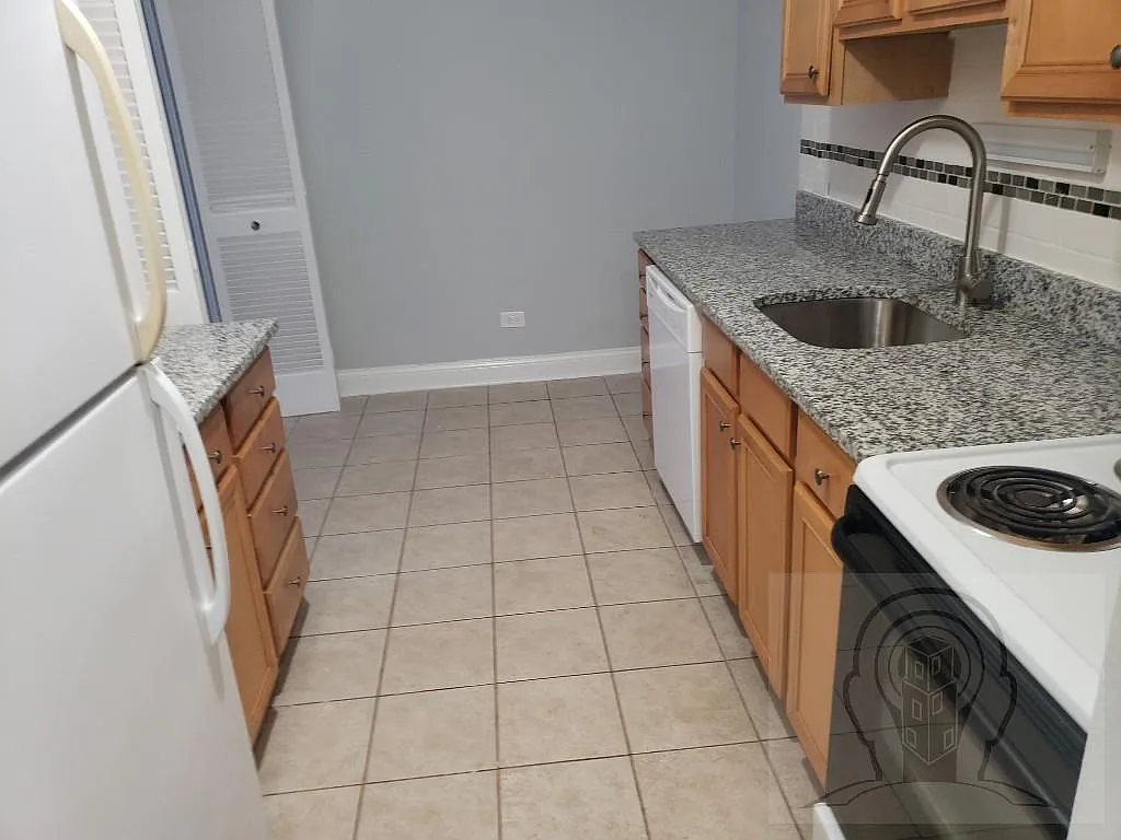1 bed, 1.0 bath, 700 sqft, $1,395 — Photo 3
