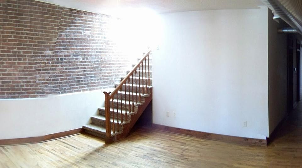 Family room panoramic looking east to south