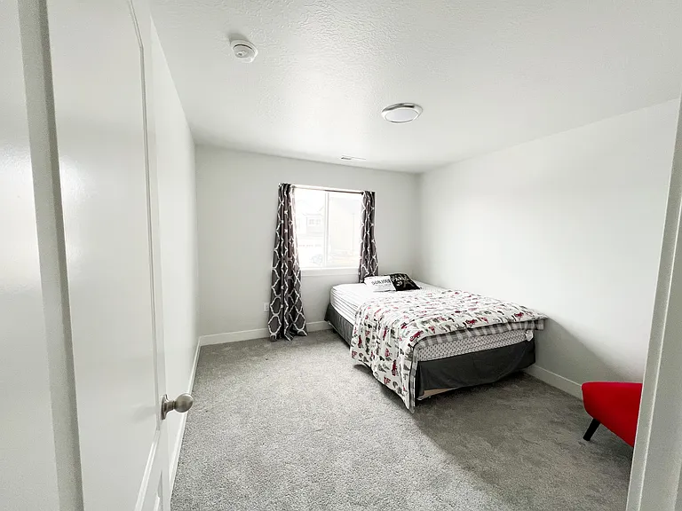 1531 W Stone Gate Dr — Photo 11