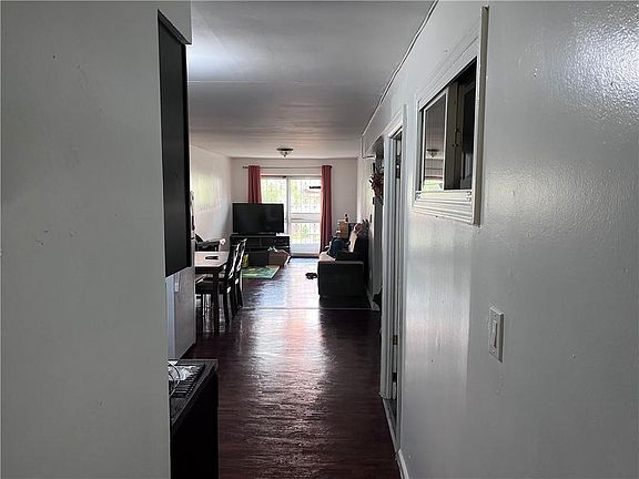 3rd image of 1889 Shore Pkwy