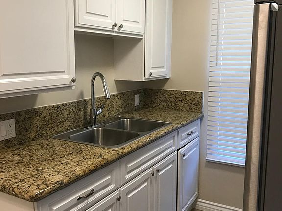 4th image of 13000 Valleyheart Dr #16