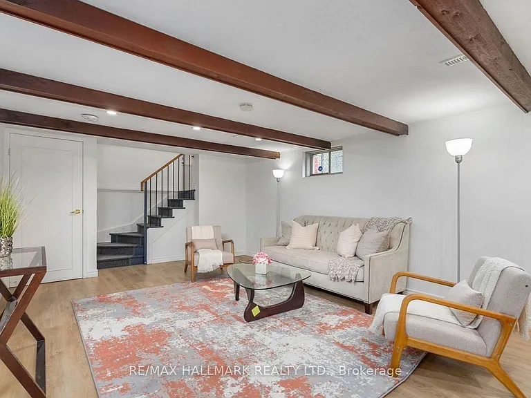12 Wardencourt Dr #LOWER — Photo 3