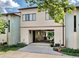 453 Country Club Ln, Pomona, NY 10970