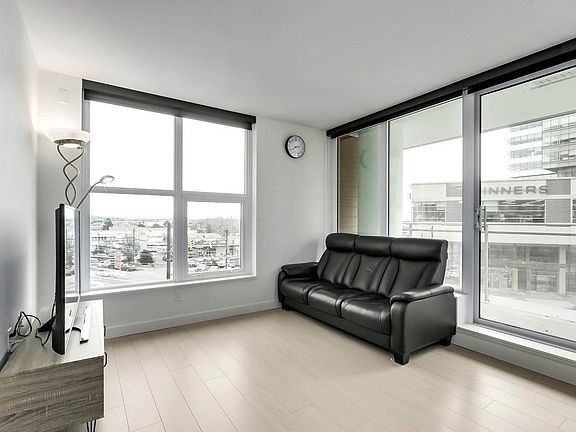 3rd image of 455 SW Marine Dr #501
