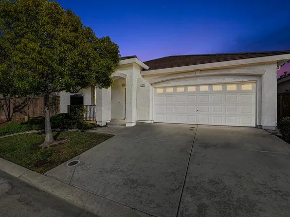 1880 Rezzano Way, Roseville, CA 95747