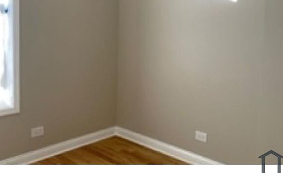 5th image of 6348 S Langley Ave #2