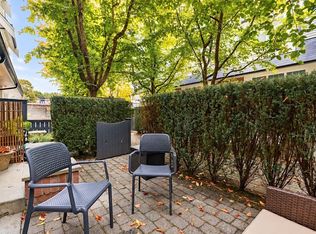 3822 Welwyn St, Vancouver, BC V5N 3Y9