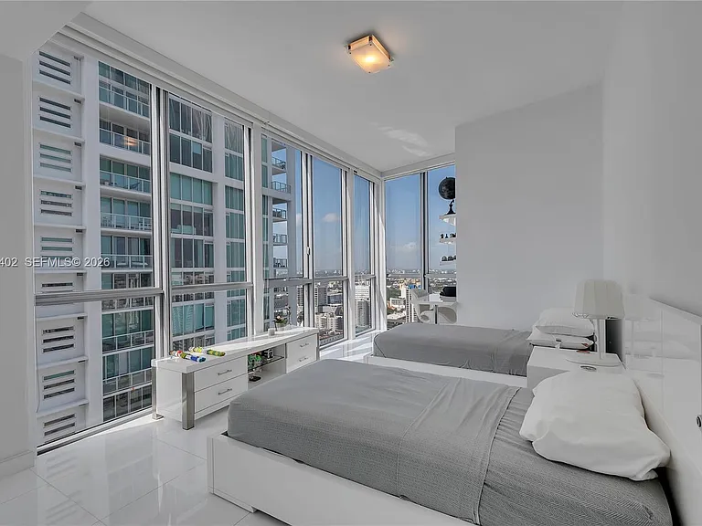 1100 Biscayne Blvd #3901 — Photo 15