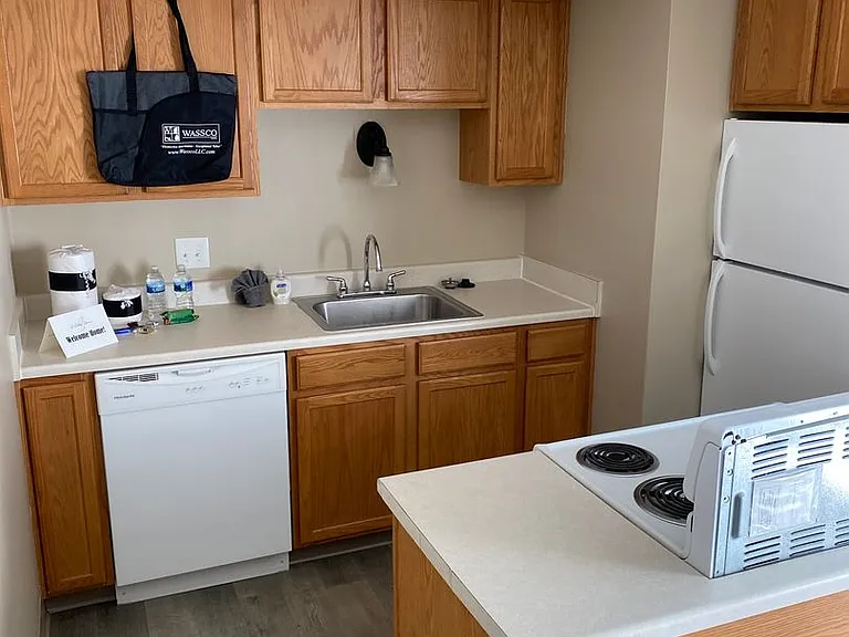 Southdale Square Apartments — Photo 172