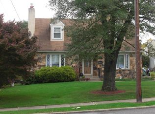 121 Ridge Blvd, Brookhaven, PA 19015