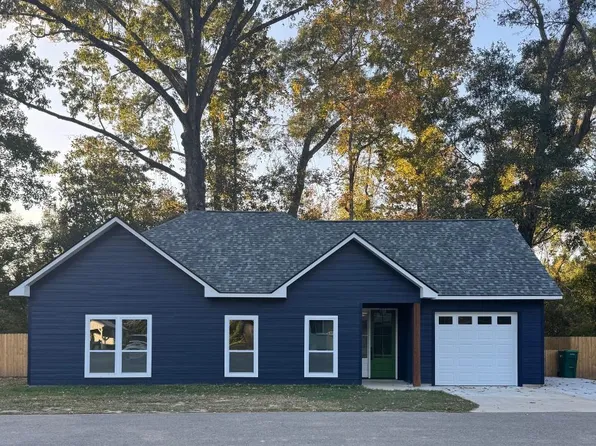 4875 Ruth St, Saint Francisville, LA 70775
